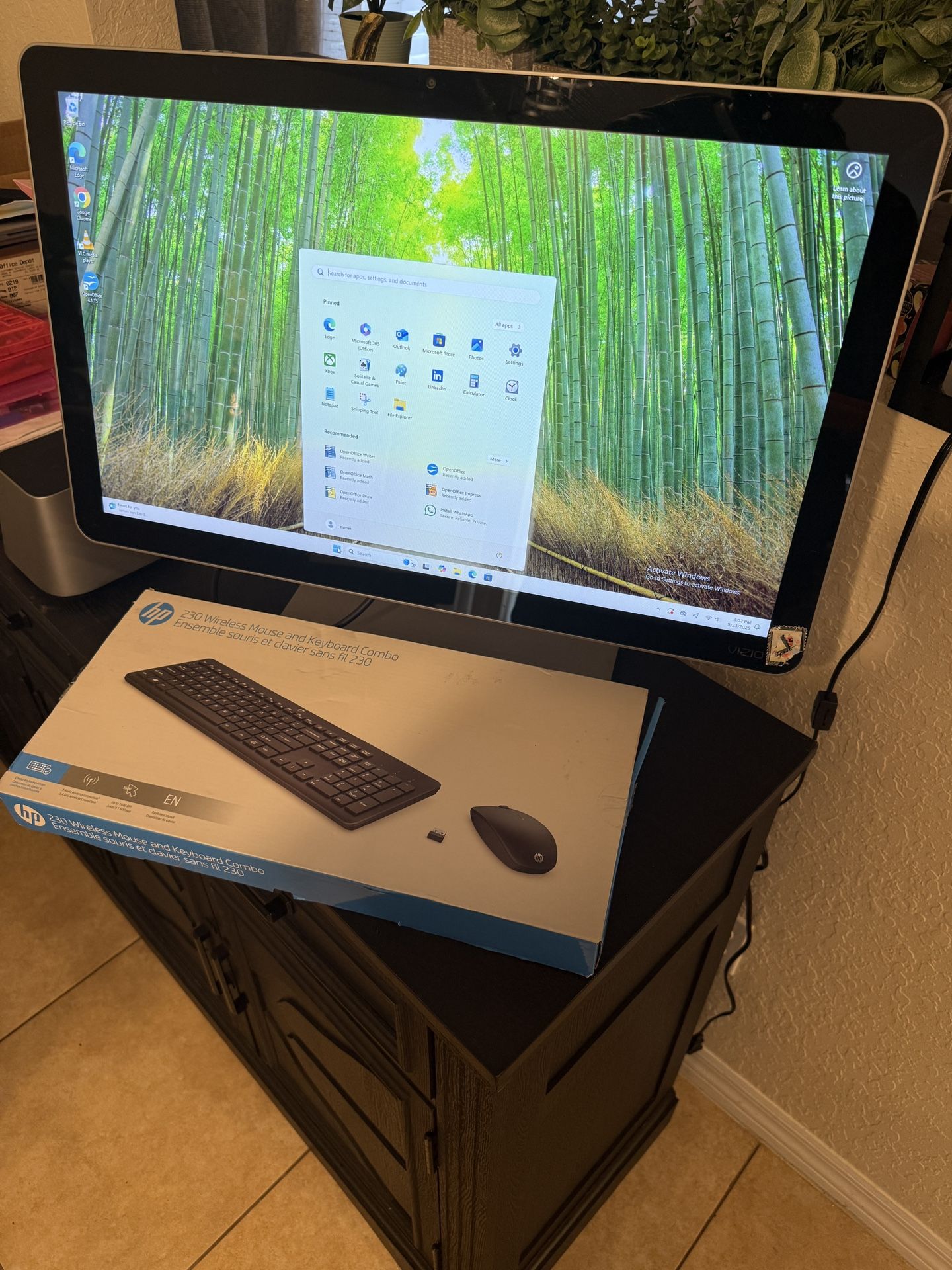 27inch All In One Computer. Windows 11