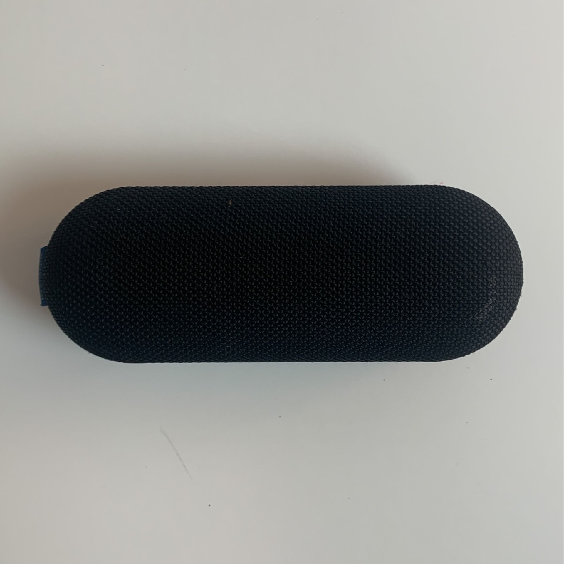 Insignia Sonic Portable Speaker, Bluetooth Speaker With Power Blank 15$ Each