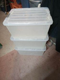 3 plastic storage containers