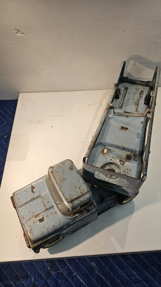 Collectible Vintage Buddy L Vehicle Hauler