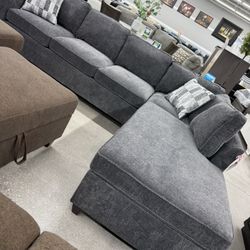 “L” Shape Sectional 🩶 Grey Color 