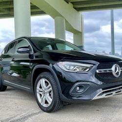 2021 Mercedes GLA250