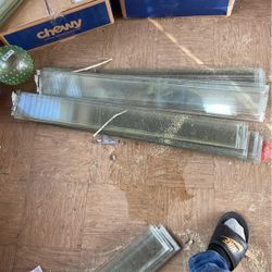 228 Jalousie Windows 2feet 10 Inches 