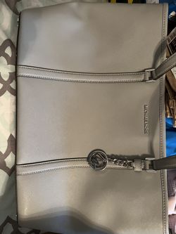 Like New Micheal Kors Bag