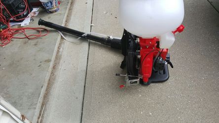 Leaf blower