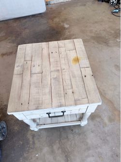 Farmhouse Living room end table