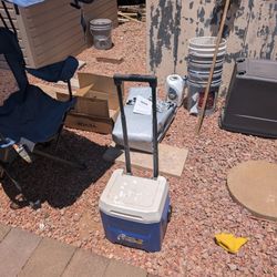 Small Cooler With Wheels Used Once