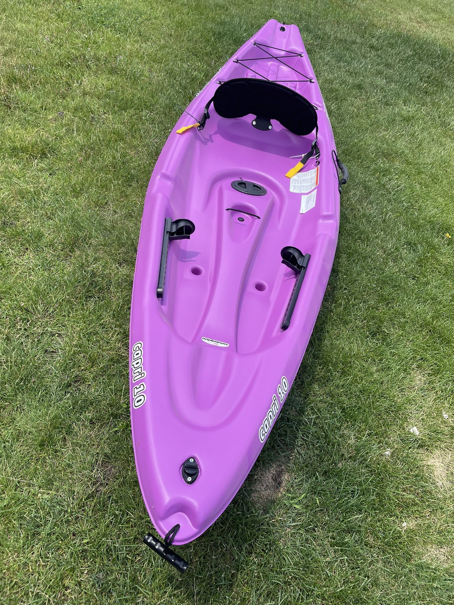 SunDolphin capri 10 Kayak And Paddle