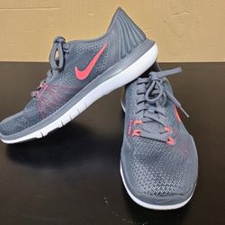 Nike Flex Supreme TR 5 Flywire Women's Athletic Running Shoes Size 6.5 Gray/Pink (Like New Condition)