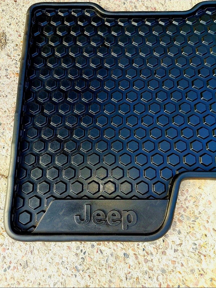 2014' - 2018' Jeep Wrangler Rubber Floor Mats