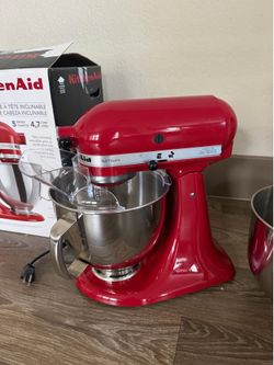 Kitchen aid with attachments and extra bowl