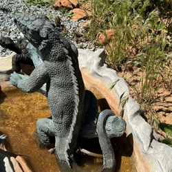 Bronze Iguana Fountain 