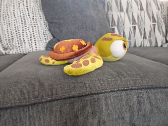 Finding Nemo Squirt Turtle Plush Toy
