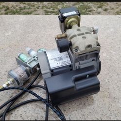 Air Compressor W/Regulator