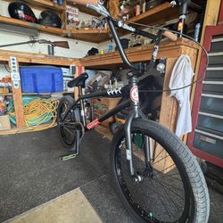 Cult 21.5" Custom Bmx Part Out 
