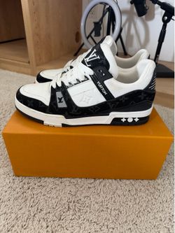 LV trainer sneakers 11-12