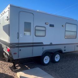 2005 Starcraft 19 Sd Travel Trailer