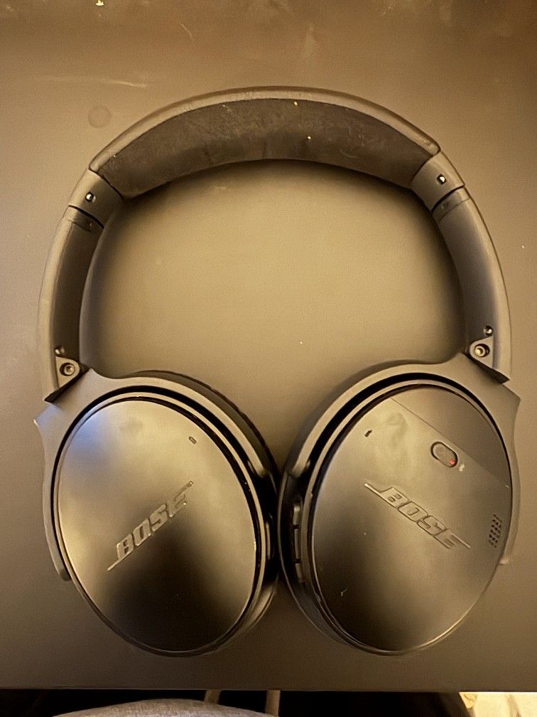 Bose Quiet Comfort Headphones 
