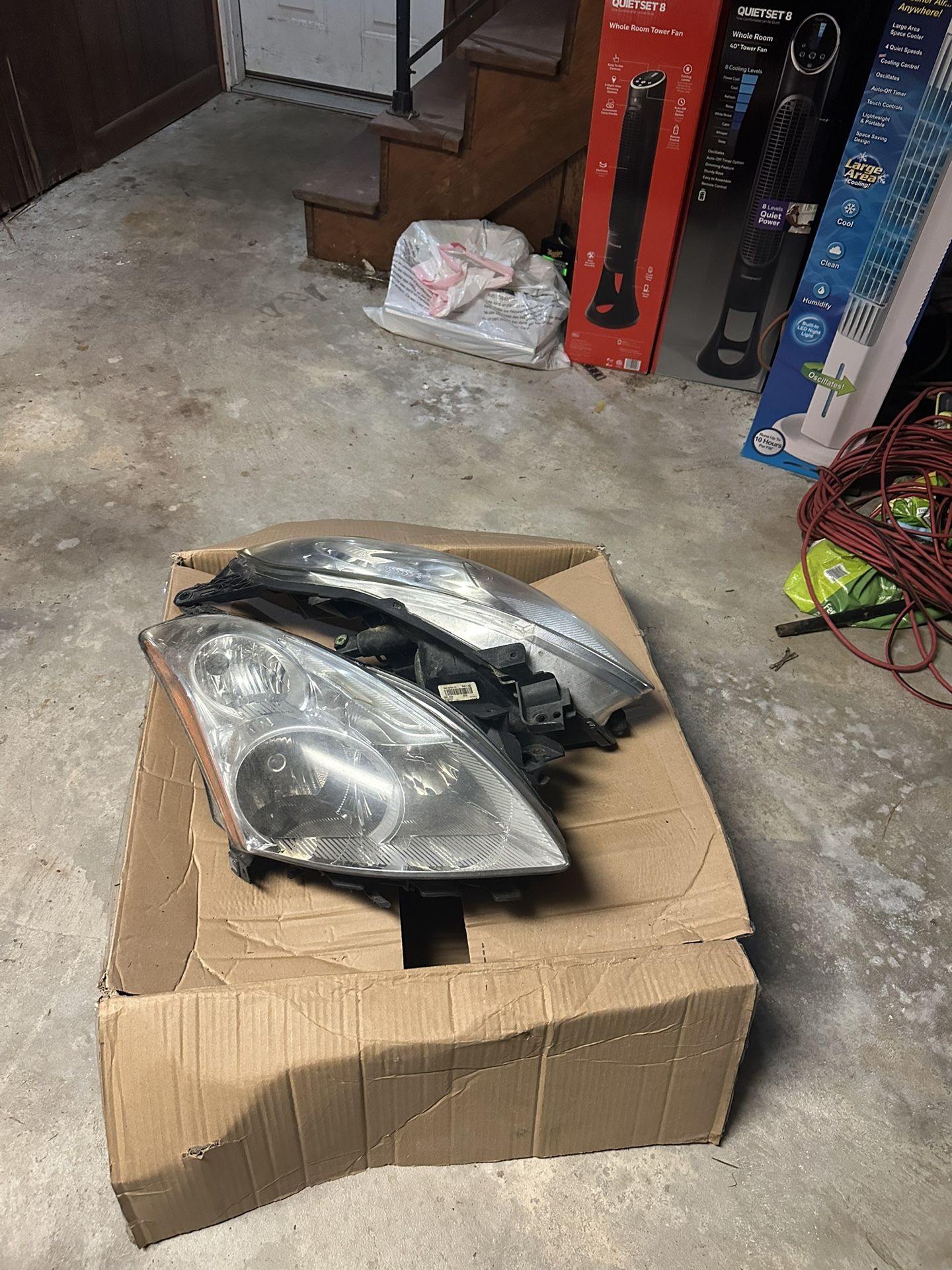 2012 Nissan Altima Factory Headlights