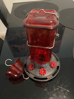 Hummingbird Feeder