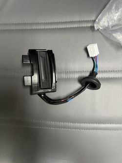Hyundai Velostar Opening Trunk Bottom