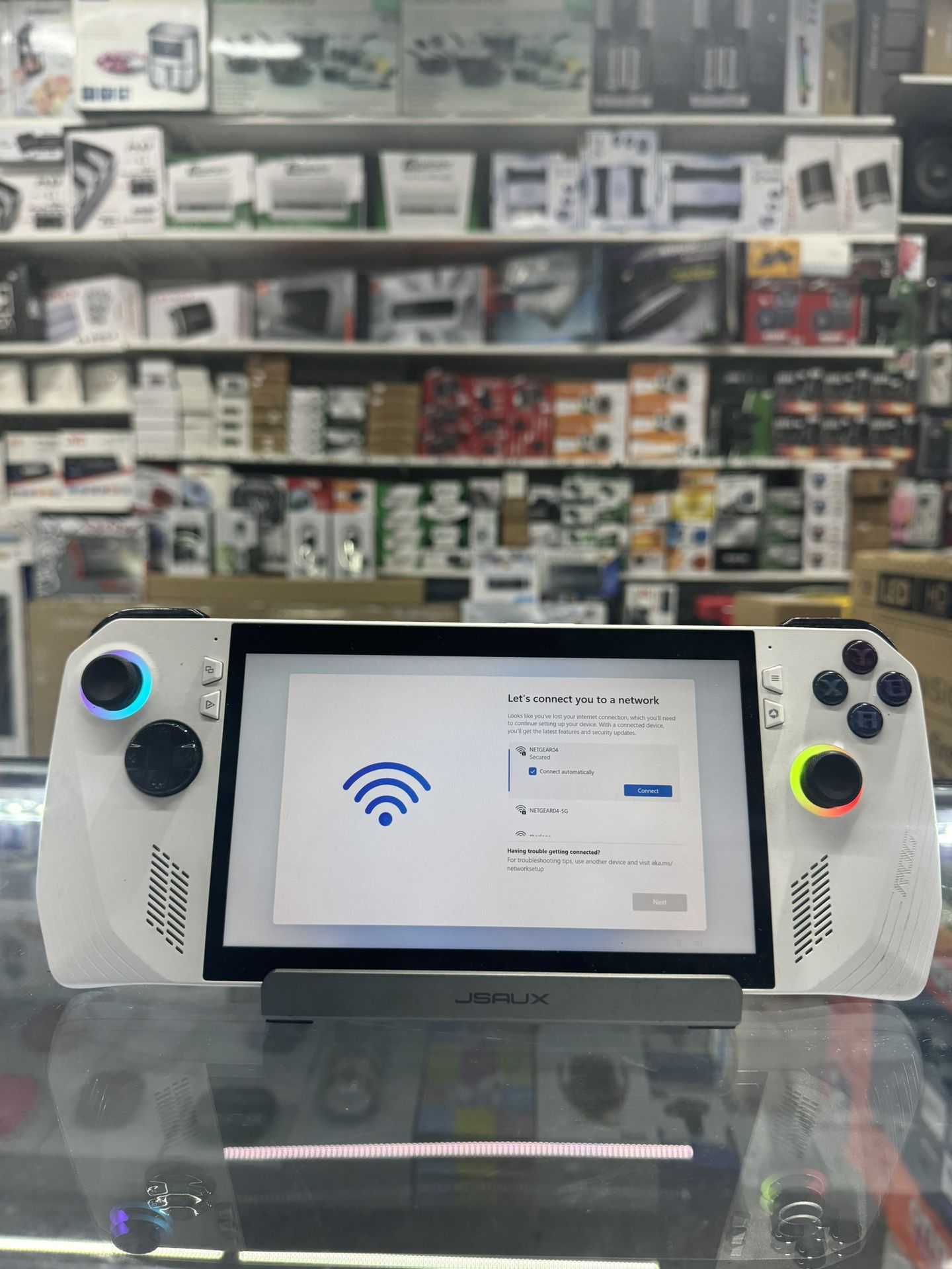 PORTABLE GAMING PC.