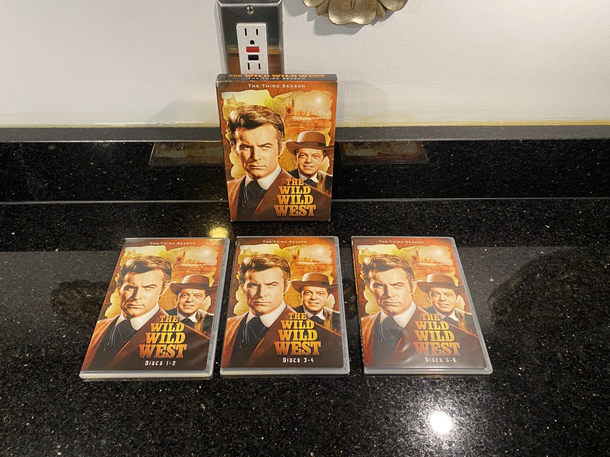 The Wild Wild West The Third Season 6 DVD Set 24 Episodes in Full Color