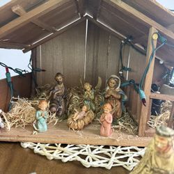 Vintage Italian Nativity Set with Wooden Stable & Lights