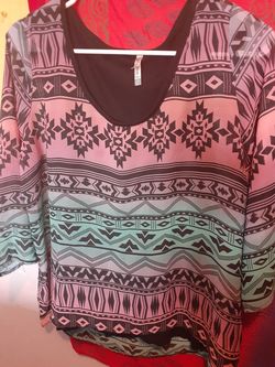 Size large top