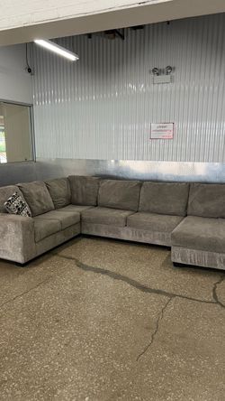 Large Gray 3-Piece Sectional Couch
