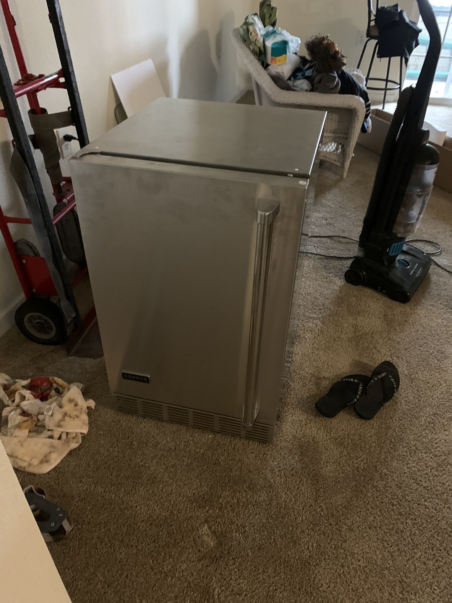 Coyote stainless steal mini fridge new condition