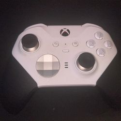 Xbox Elite Series 2 Core Wireless Controller - White/Black: USB-C Bluetooth Dual Vibration