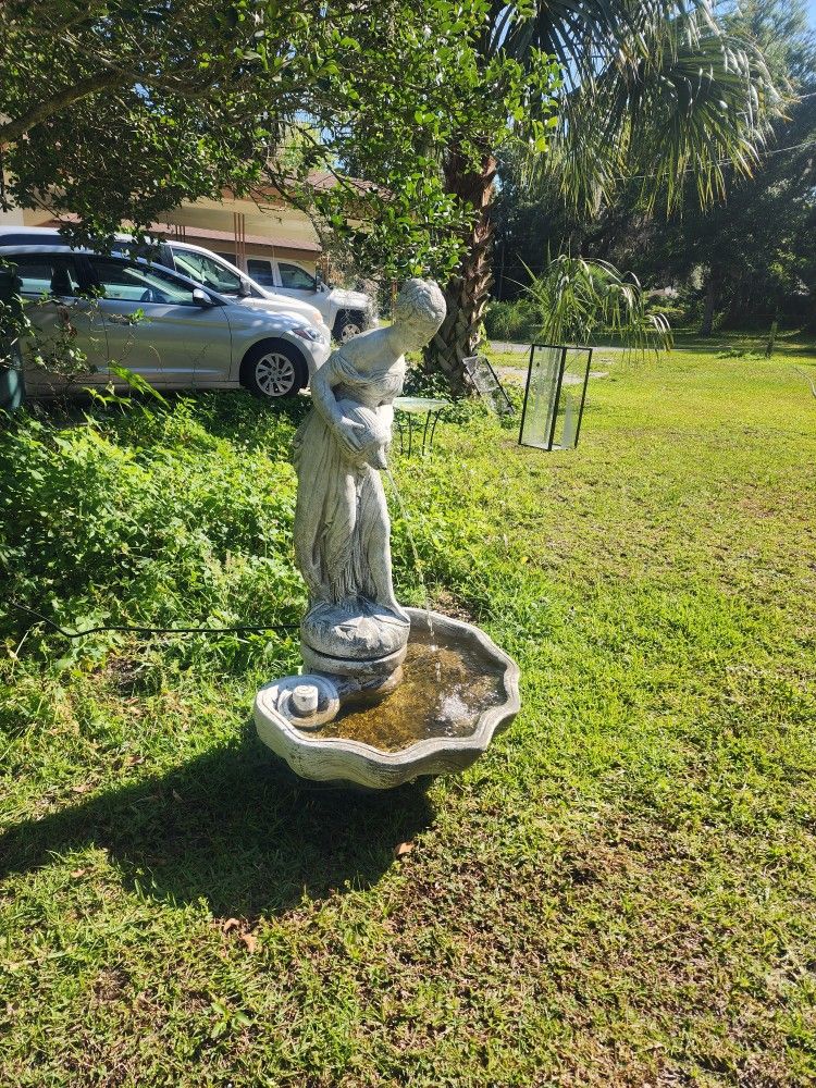Outdoor Electric Greek Style Water Fountain.