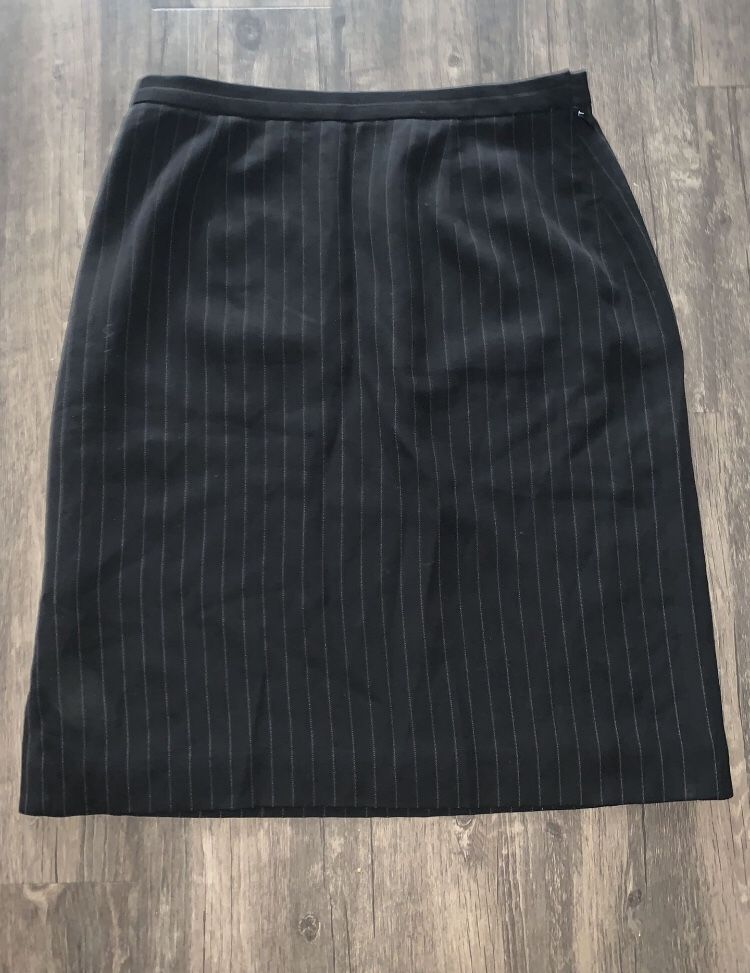 Ann Taylor Black Wool Pencil Workwear Women’s Pinstripe Skirt Size 6