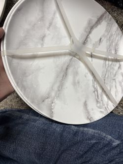 Two plates free