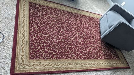 5*7 Rug Moving Sale