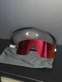 Red Oakley Prizm Sunglasses - LENS & Cases Only
