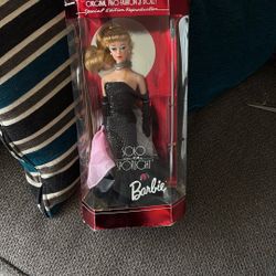 On The Spotlight Barbie 1995