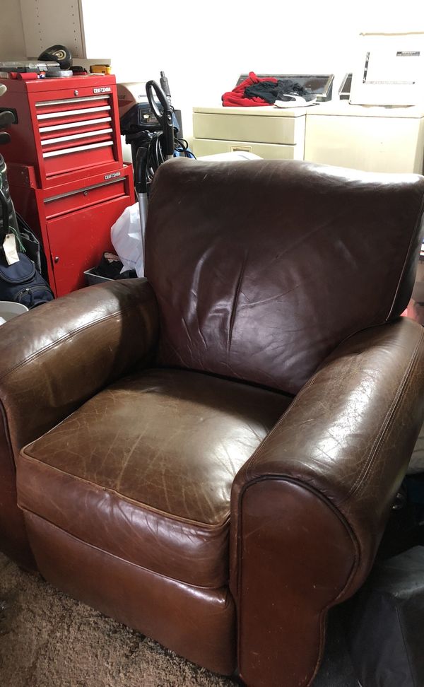 Lazy boy leather recliner for Sale in Portland, OR OfferUp