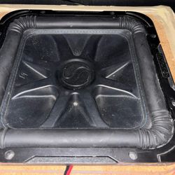 12 inch Kicker L7 Subwoofer. 44L7S124  750 watts RMS 1500 Watts Peak. 