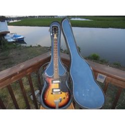 Old Guitar 