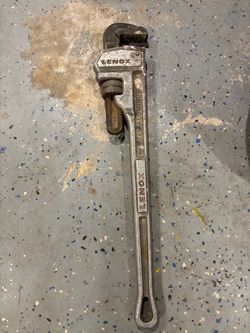 Lenox 24" Aluminum Pipe Wrench