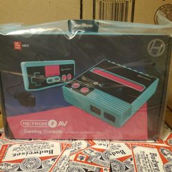 Retron/NES console/ beach blue/