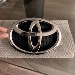 Toyota Badge Rav4 Emblem 
