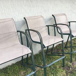 3 Bar Stools  Needs Paint 