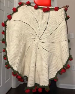 Crochet rose bouquet blanket