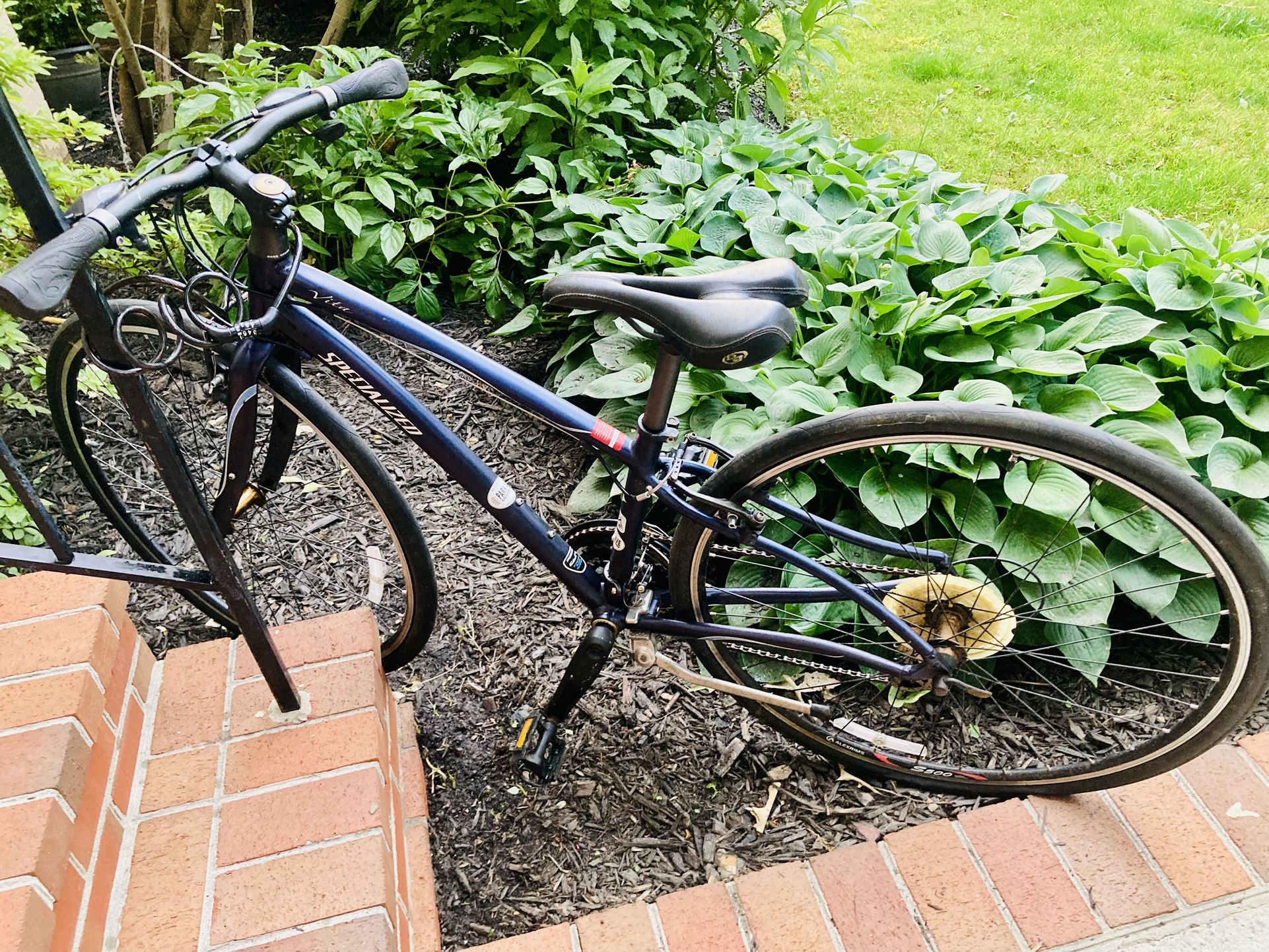 Road Bike - Good Condition (Specialized)