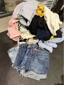 Women’s size small lot of clothes