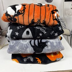Halloween Fluffy Blankets