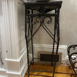 Vantage Plant Stand whit Marble Top